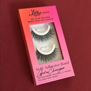 Lilly Lashes